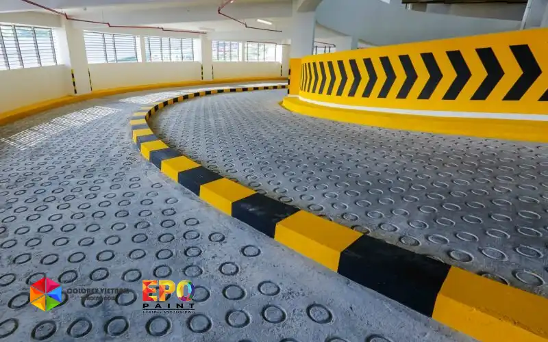 SƠN KẺ VẠCH CHO TOÀ NHÀ